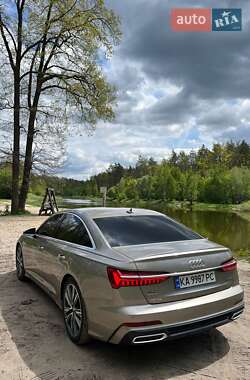 Седан Audi A6 2019 в 