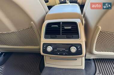 Седан Audi A6 2012 в 