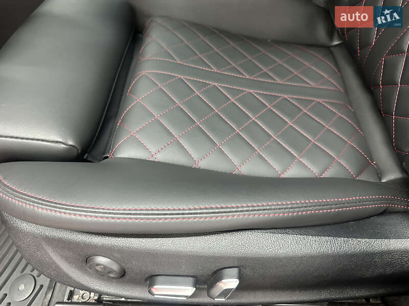 Седан Audi A6 2018 в Умані