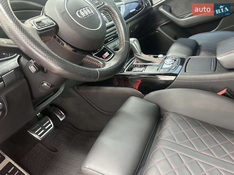 Седан Audi A6 2018 в Умані
