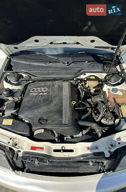 Седан Audi A6 1995 в 
