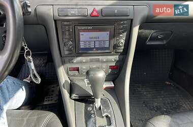 Седан Audi A6 2004 в 