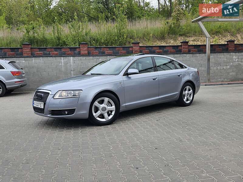 Седан Audi A6 2004 в 