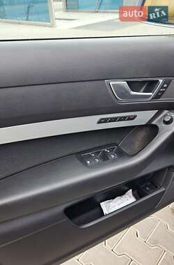 Седан Audi A6 2004 в 