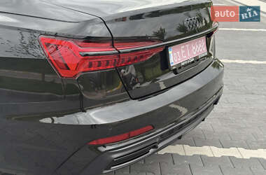 Седан Audi A6 2021 в 