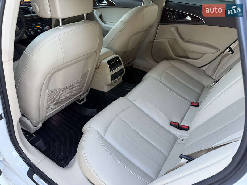 Седан Audi A6 2017 в Ромнах