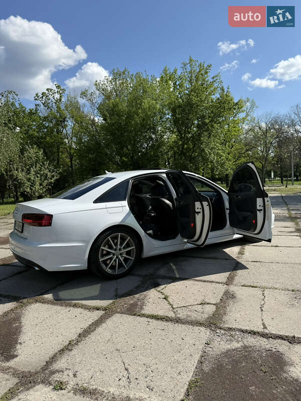 Седан Audi A6 2016 в Харькове