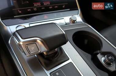 Универсал Audi A6 2018 в 