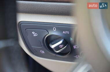 Седан Audi A6 2015 в 