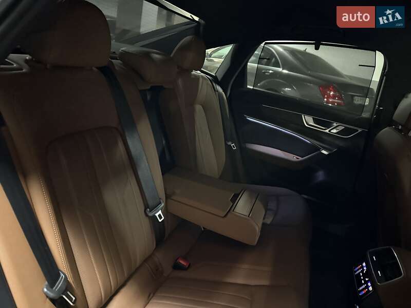 Седан Audi A6 2018 в Киеве
