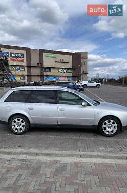 Универсал Audi A6 2004 в 