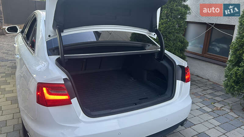 Седан Audi A6 2014 в Мукачевому