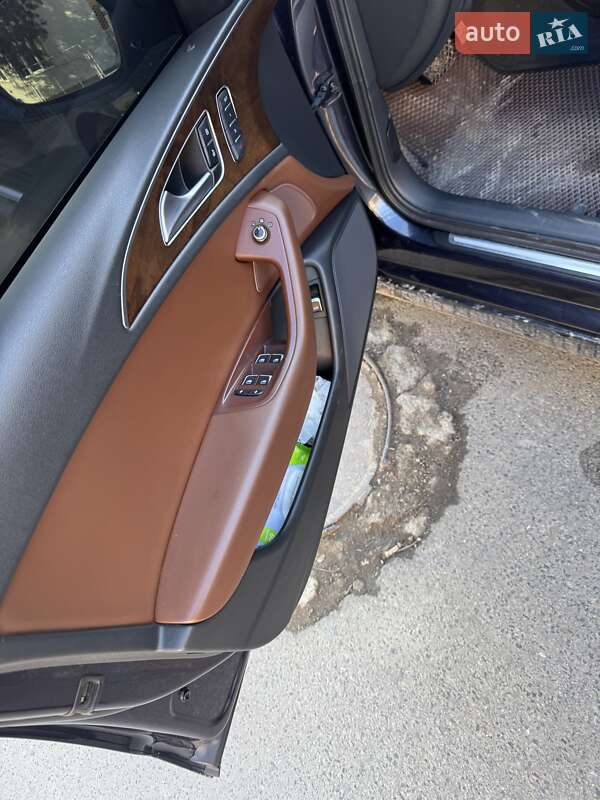 Седан Audi A6 2015 в Рахове