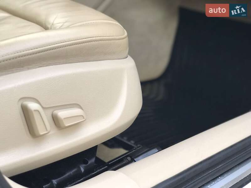 Седан Audi A6 2014 в Луцке