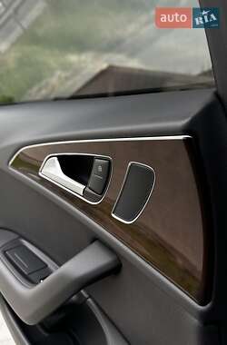 Седан Audi A6 2013 в 