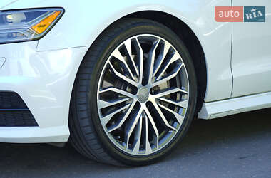 Седан Audi A6 2015 в 