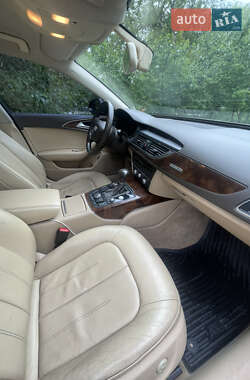 Седан Audi A6 2012 в 