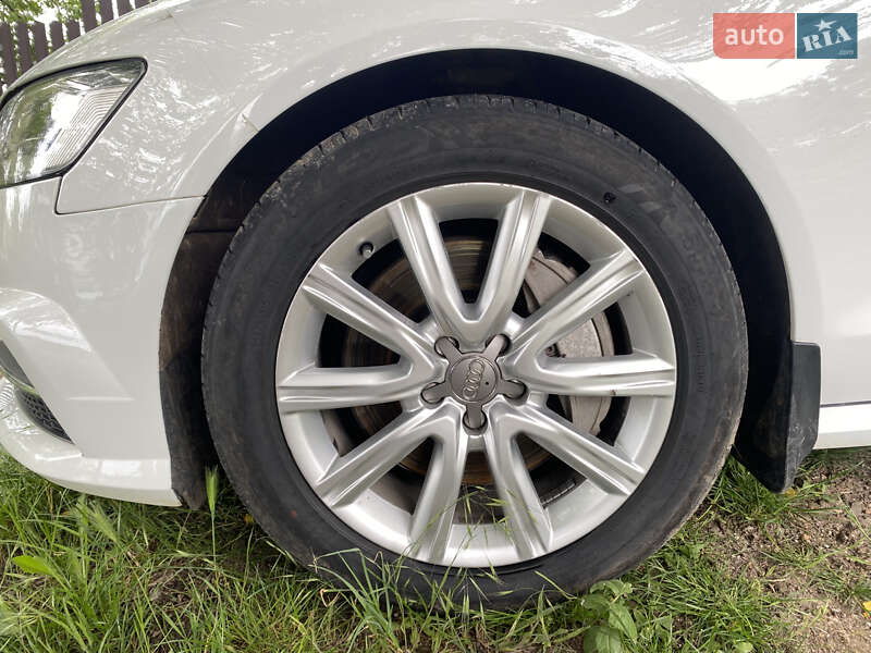 Седан Audi A6 2015 в Николаеве