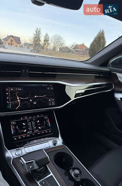 Седан Audi A6 2019 в 