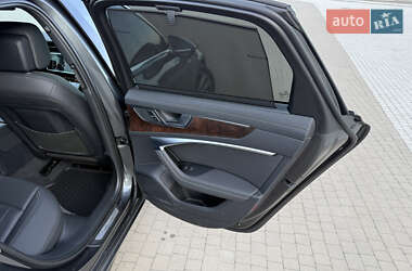 Седан Audi A6 2019 в 