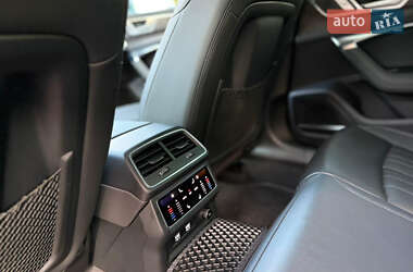 Седан Audi A6 2019 в 