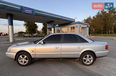 Седан Audi A6 1995 в 