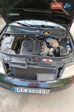 Седан Audi A6 2001 в 