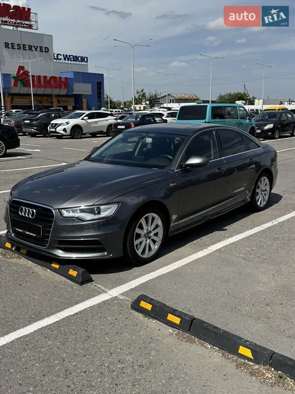 Седан Audi A6 2013 в Киеве