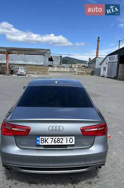 Седан Audi A6 2013 в 