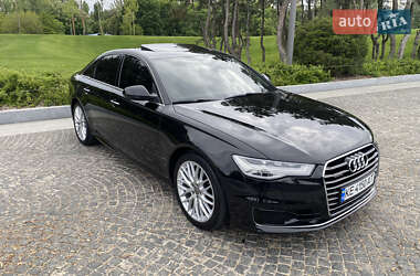 Седан Audi A6 2015 в 