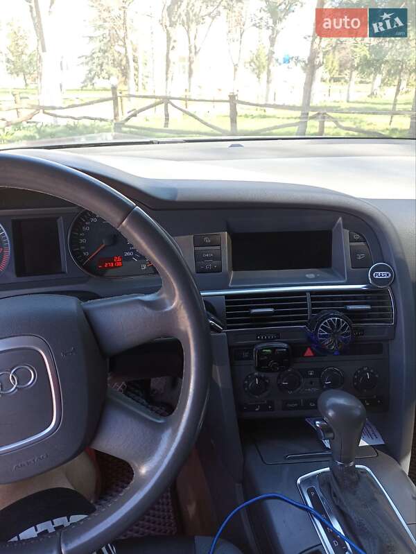 Седан Audi A6 2004 в Ахтырке