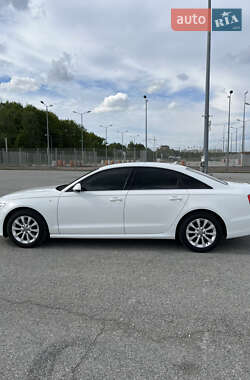 Седан Audi A6 2014 в 