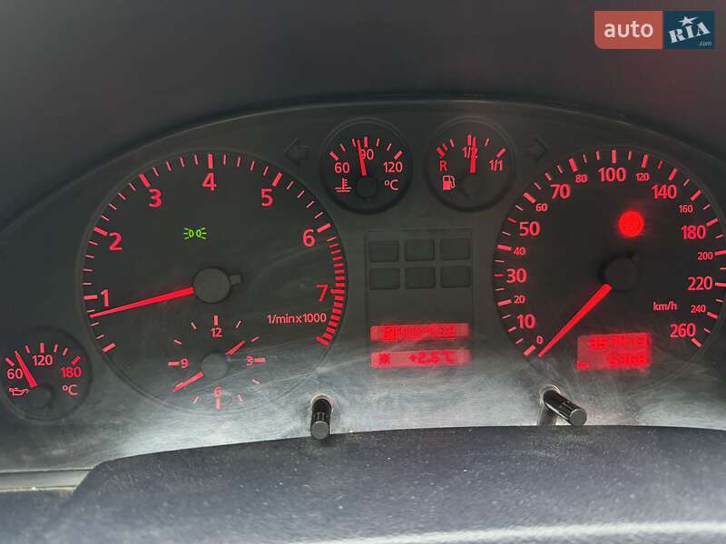 Седан Audi A6 1998 в Киеве