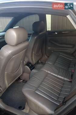 Седан Audi A6 2002 в Новояворовске