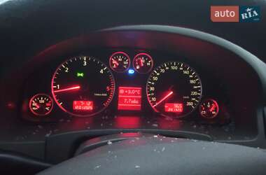 Седан Audi A6 2002 в Новояворовске