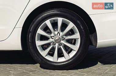 Седан Audi A6 2012 в 