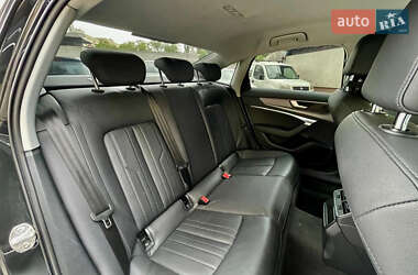 Седан Audi A6 2021 в 