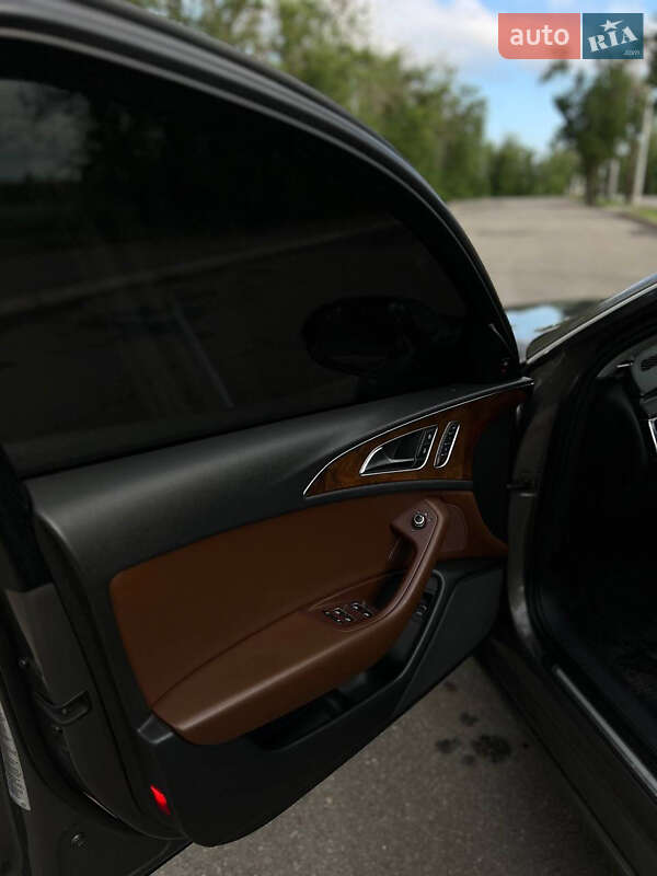 Седан Audi A6 2011 в Кривом Роге