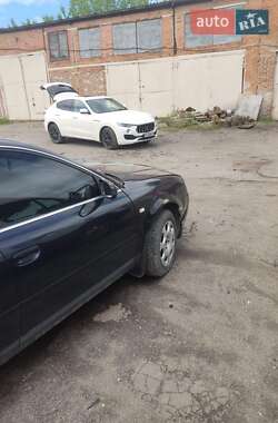 Универсал Audi A6 2002 в 