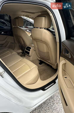 Седан Audi A6 2012 в 