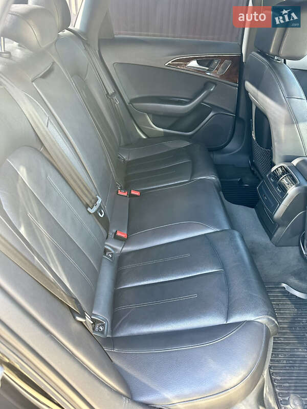 Седан Audi A6 2014 в Чернівцях