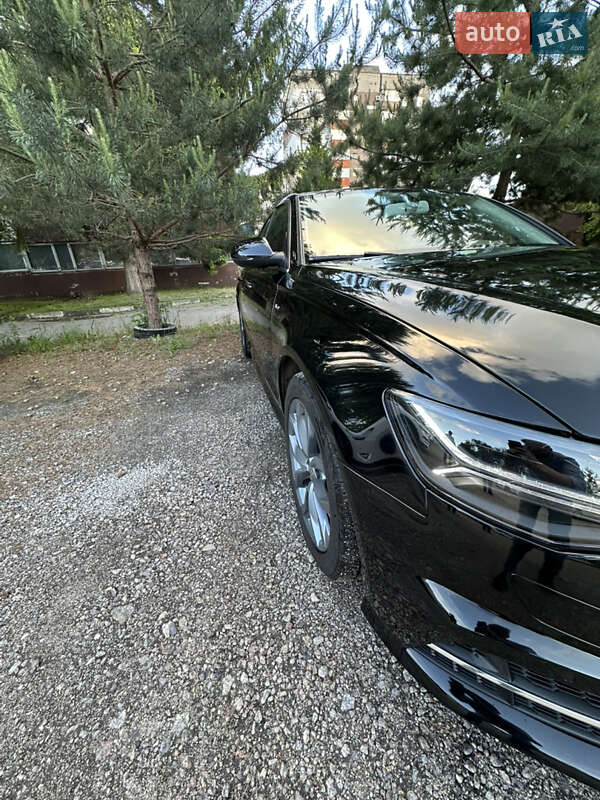 Седан Audi A6 2017 в Кропивницком