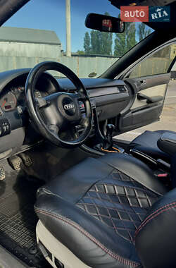 Универсал Audi A6 2000 в 