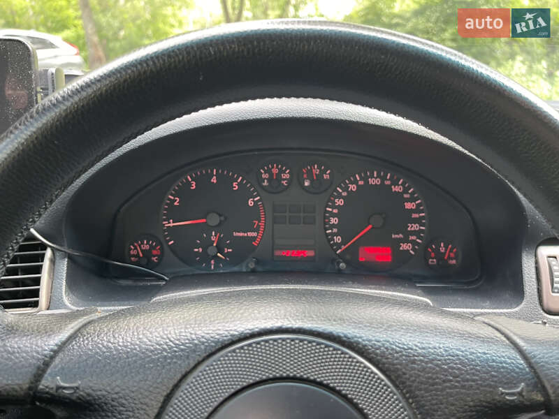 Универсал Audi A6 1998 в Киеве