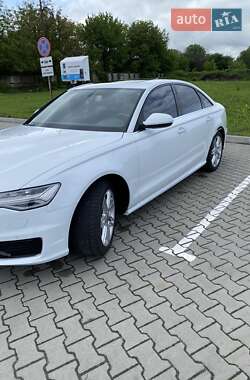Седан Audi A6 2015 в 