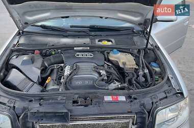 Седан Audi A6 2004 в 
