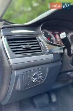 Седан Audi A6 2011 в 