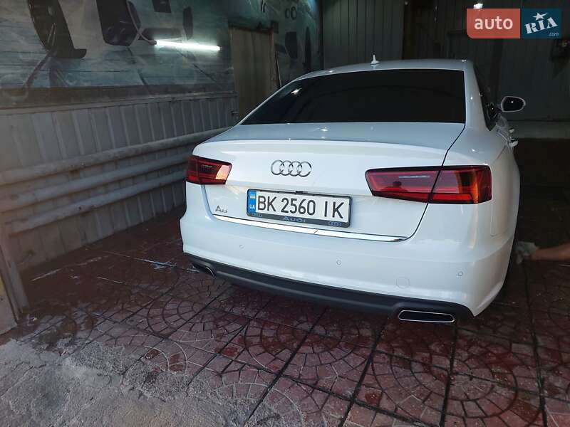 Седан Audi A6 2016 в Сумах