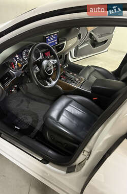Седан Audi A6 2014 в 