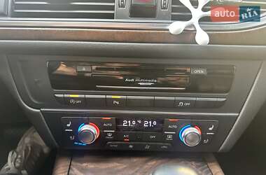 Седан Audi A6 2015 в 